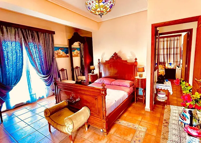 Odysseas Art Villa *