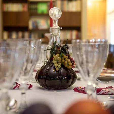 Odysseas Art Villa *