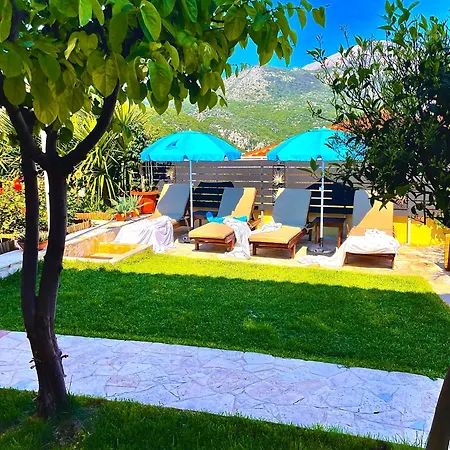 Odysseas Art Villa