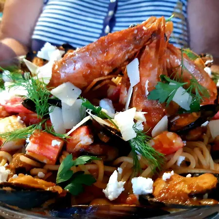 Odysseas Art * Poros (Kefalonia)